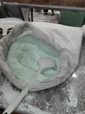 1.573 Bột khuôn Melamine mật độ 99,81% Lớp công nghiệp