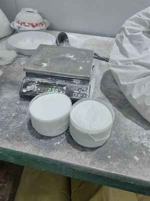 1.573 Bột khuôn Melamine mật độ 99,81% Lớp công nghiệp