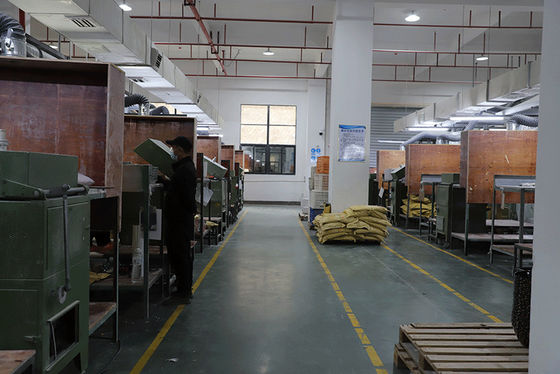 PH 7,5-9,5 Bột Melamine nguyên chất để sản xuất bộ đồ ăn Melamine CAS 108-78-1