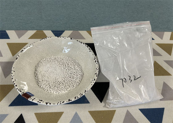 Bột Melamine nguyên chất không độc hại Xuất hiện màu trắng ở nhiệt độ và áp suất bình thường