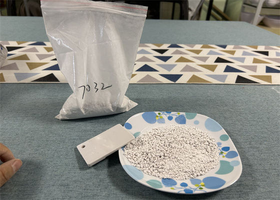 Bột trắng Melamine 99,8 C3h6n6 Granule đúc