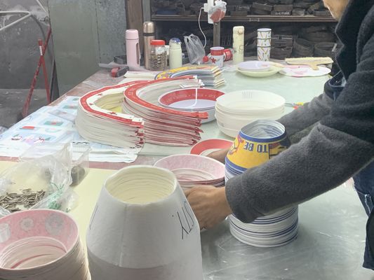 Bảng giấy melamine tùy chỉnh cho đồ dùng trên bàn hình dạng khác nhau